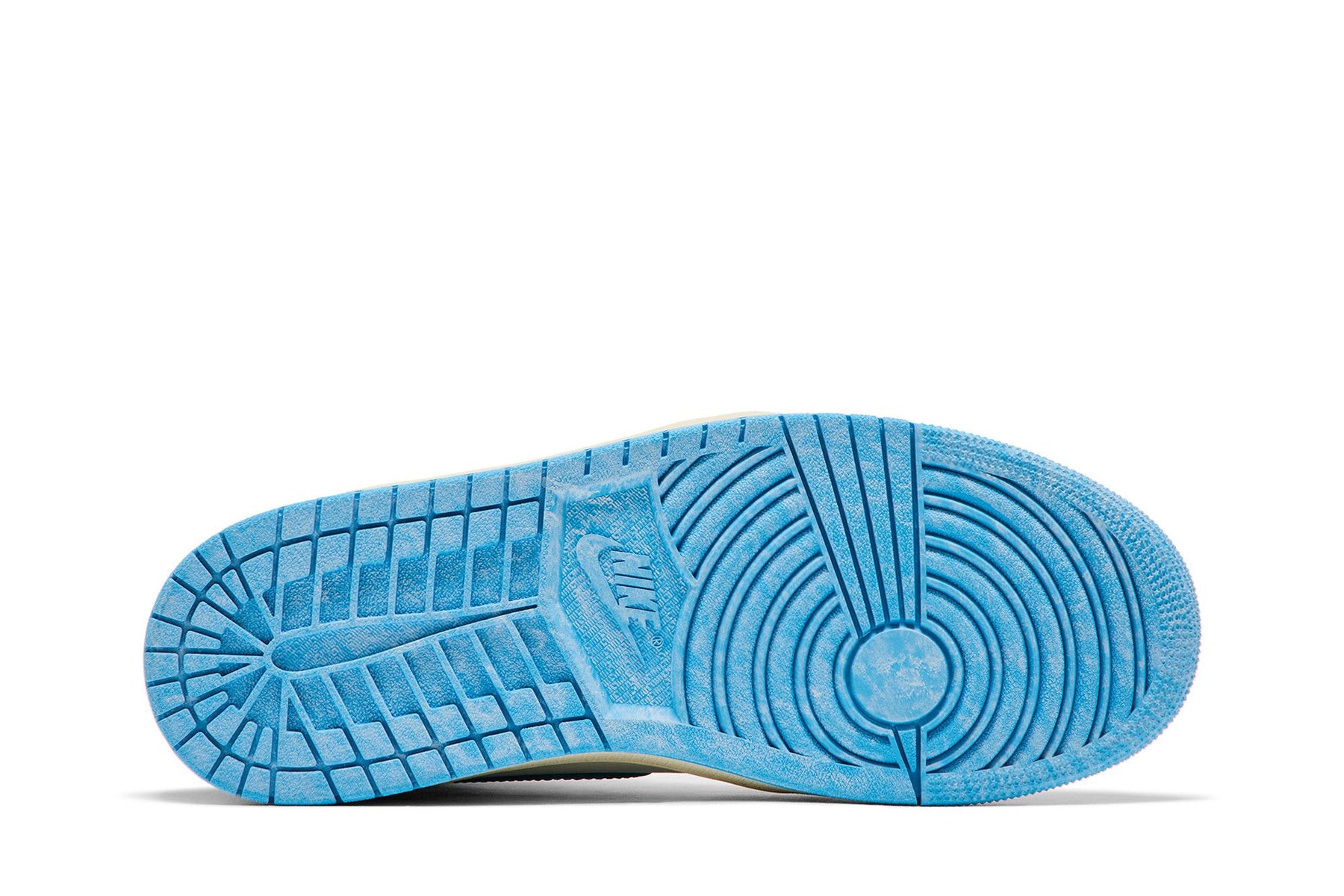 Tênis Air Jordan 1 Retro High OG 'UNC Reimagined' Nike Esportivo Azul