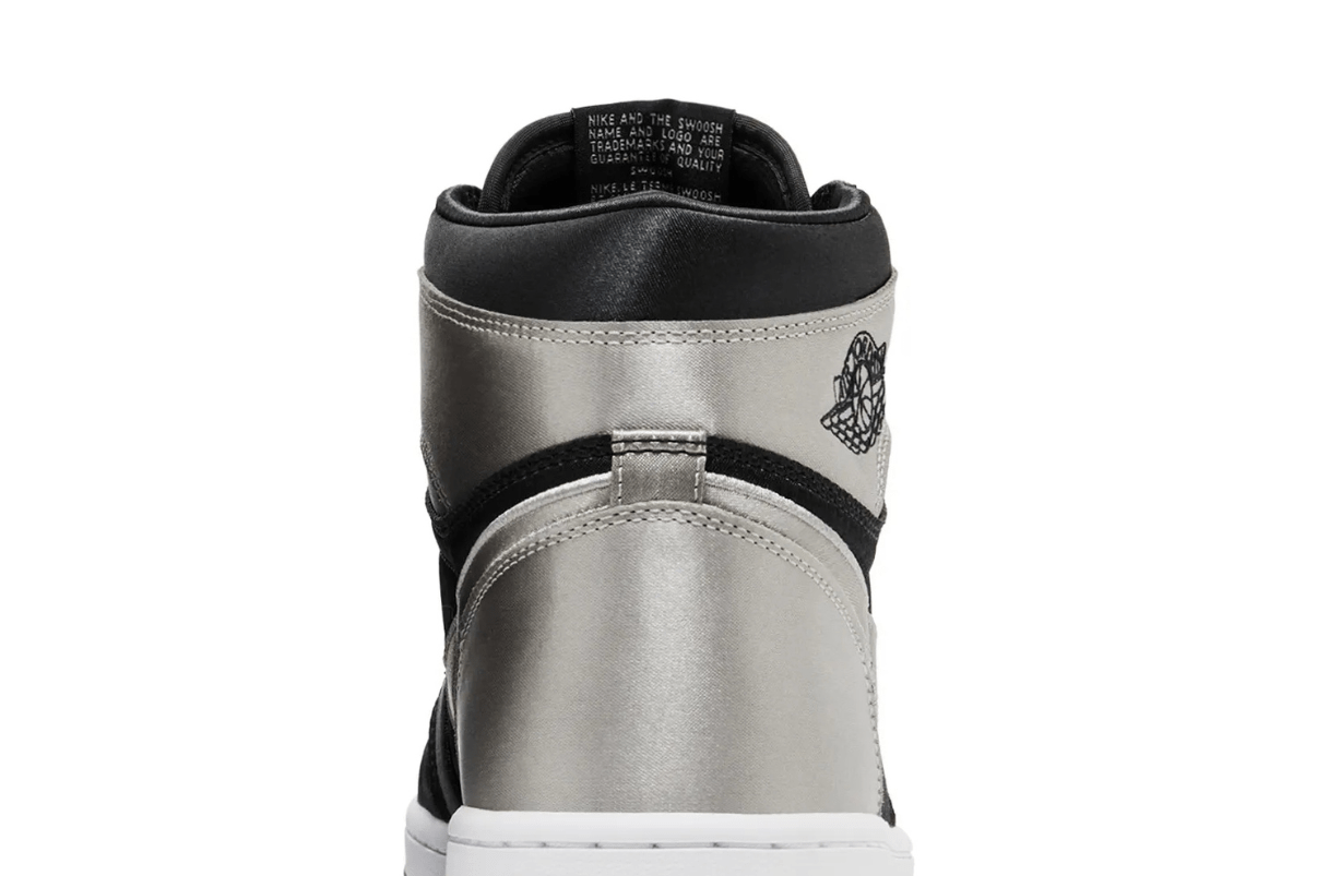 Tênis Air Jordan 1 Retro High OG 'Satin Shadow' Prateado