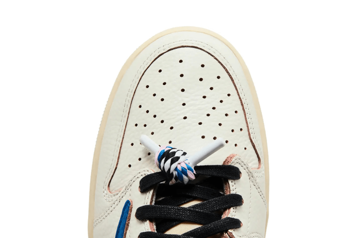Tênis Air Jordan 1 x Travis Scott Retro Low OG SP Nike Sail Military Blue Couro