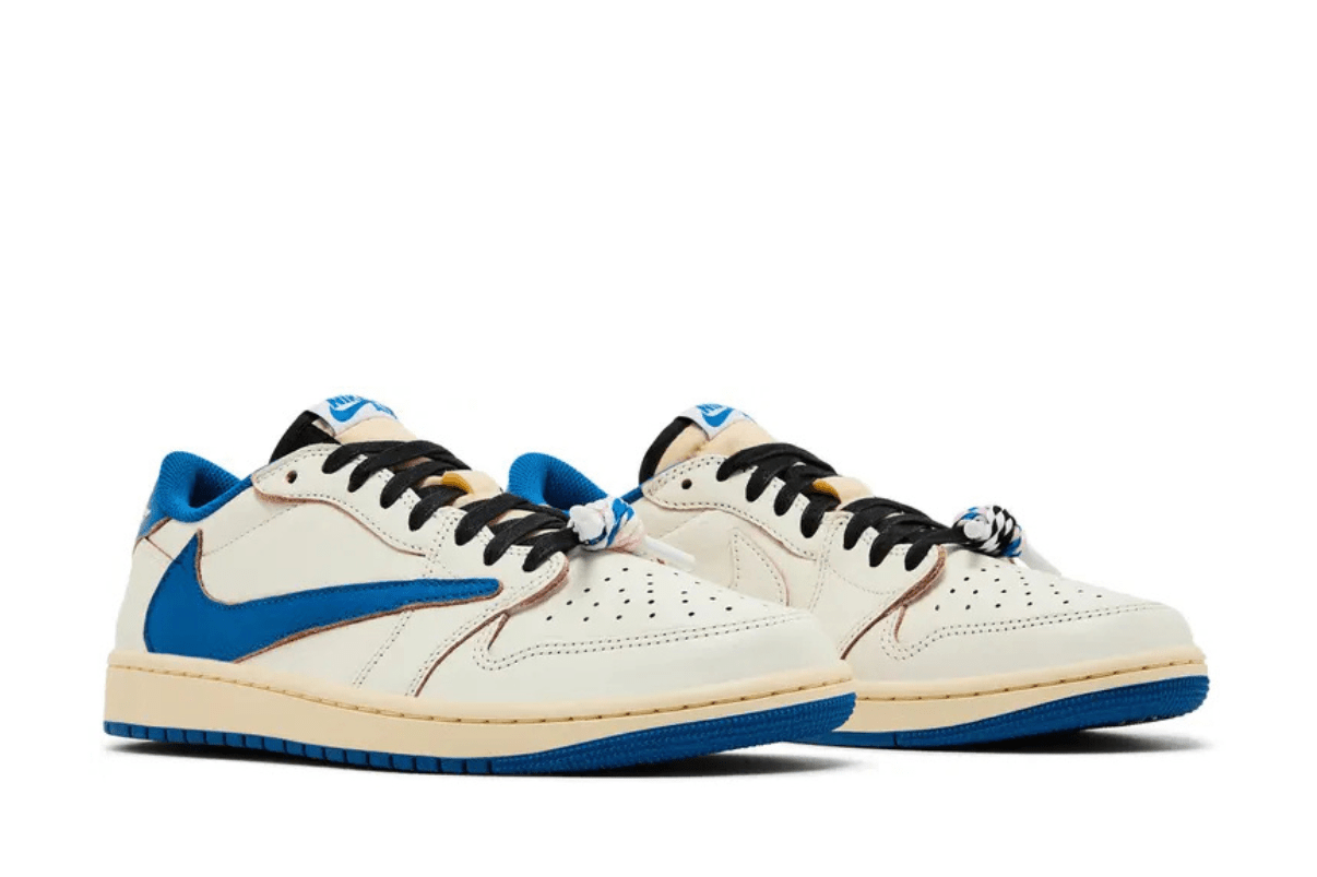 Tênis Air Jordan 1 x Travis Scott Retro Low OG SP Nike Sail Military Blue Couro