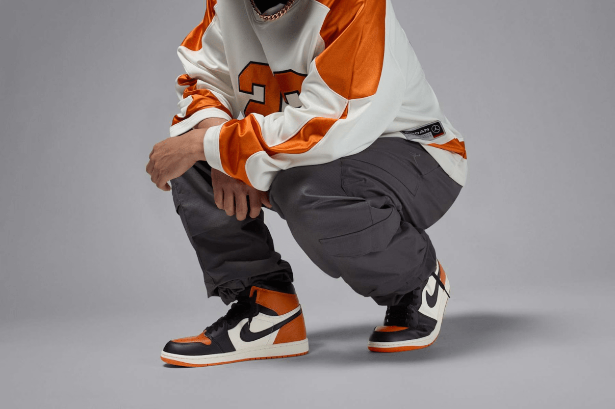 Tênis Air Jordan 1 High OG Shattered Backboard Laranja