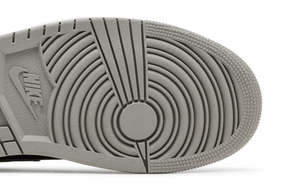 Tênis Air Jordan 1 Retro High OG 'Satin Shadow' Prateado