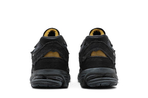 Tênis New Balance 2002R Protection Pack Phantom Cinza Camurça Mesh Preto