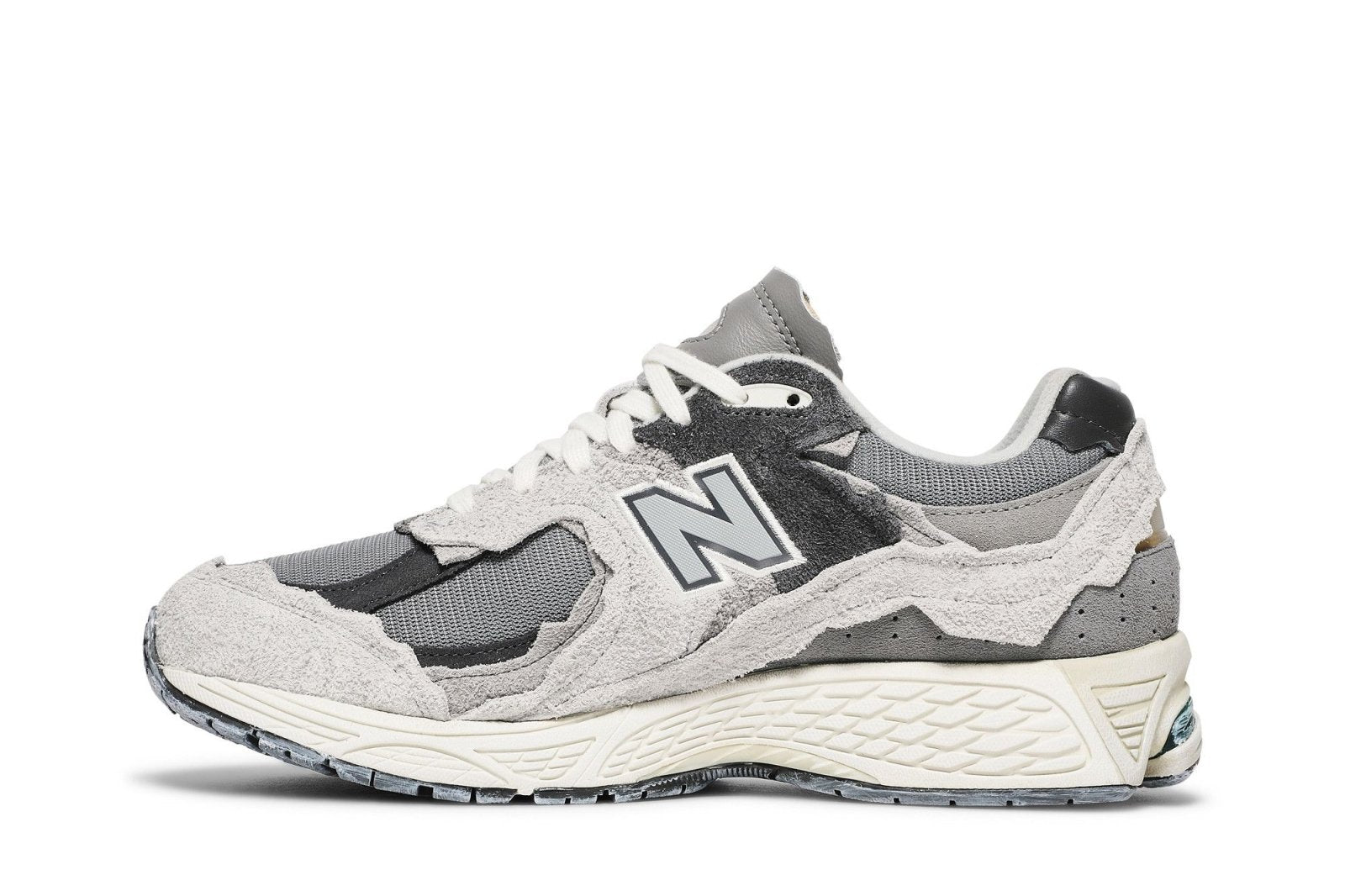 Tênis New Balance 2002R Protection Pack Rain Cloud Suede Mesh Cinza