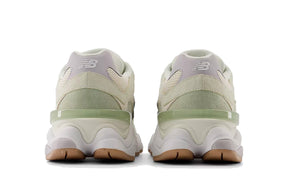 Tênis New Balance 9060 Garter Snake Pearl Grey Verde