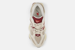 Tênis New Balance 9060 'Linen Burgundy' Bege