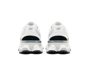 Tênis New Balance 9060 Reflection Black Suede Branco