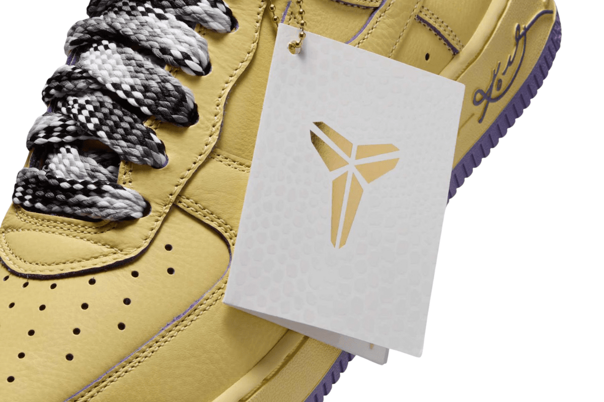 Tênis Nike Air Force 1 Low Protro Kobe Bryant Mamba Mentality Amarelo